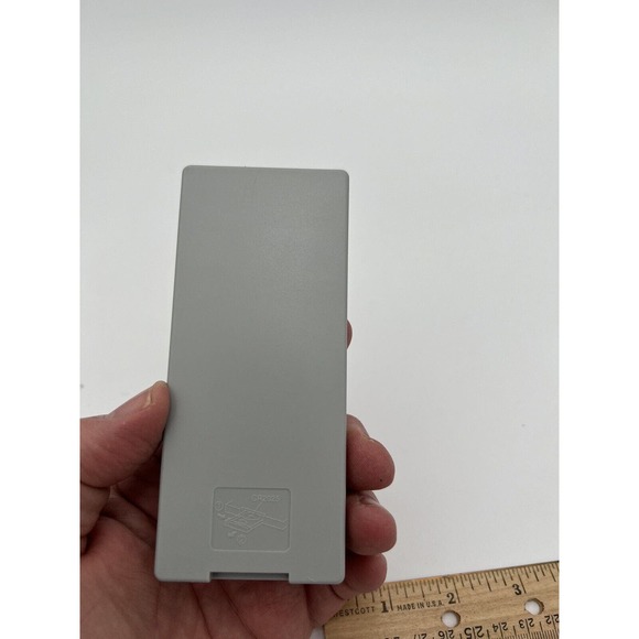 Curtis Remote Control Curtis DVD8007B 7” LCD Portable DVD Player Needs a Battery - Picture 6 of 7